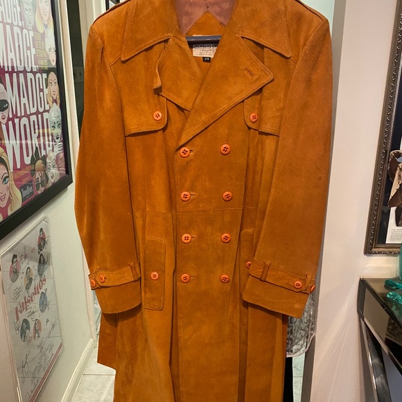 Vintage 1970’s Members Only Orange Suede Coat - Picture 2 of 15
